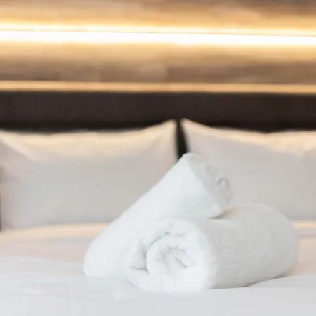 Skg Premium Suite Salonicco Esterno foto